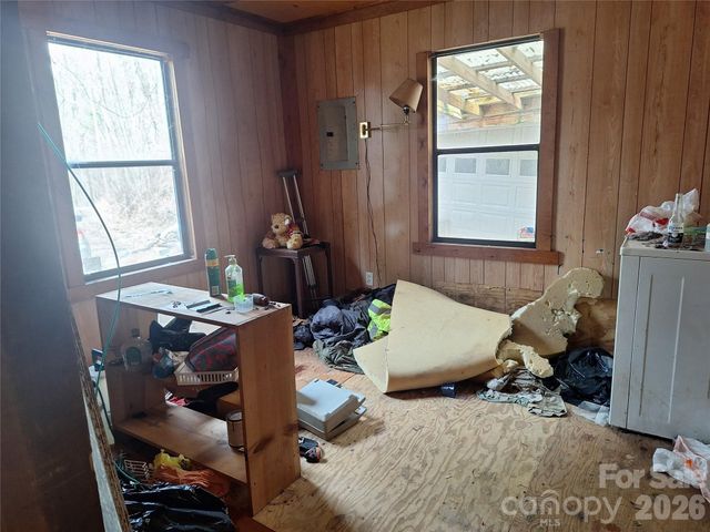 14084 US 23 Highway, Mars Hill, NC 28754