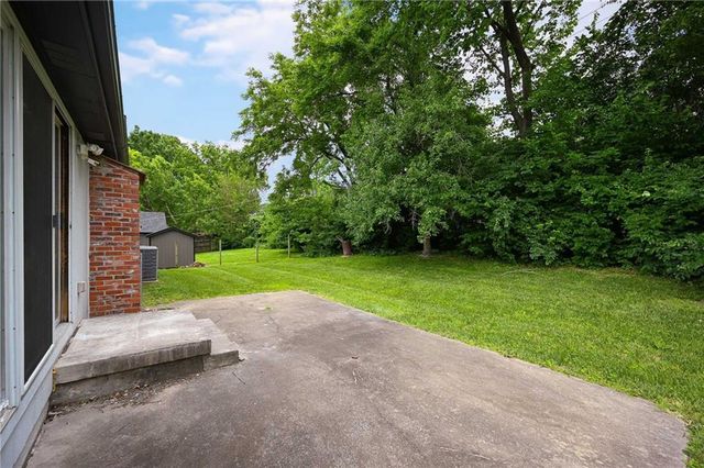 6700 Mastin Street, Shawnee, KS 66203