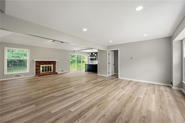 6700 Mastin Street, Shawnee, KS 66203