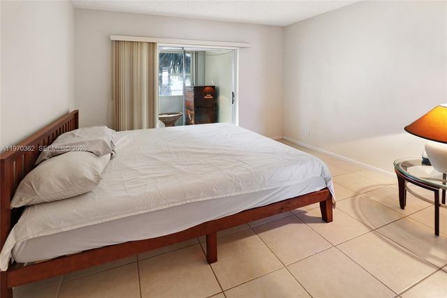 601 NW 78th Ter 204, Margate, FL 33063