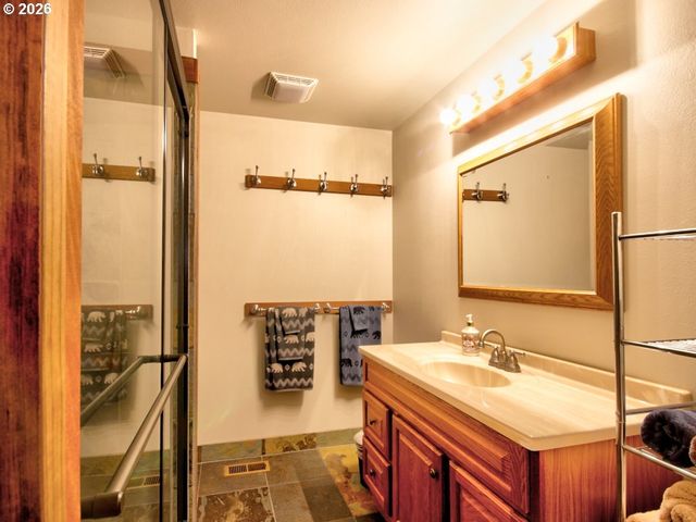 67799 E NICKLAUS Way, Welches, OR 97067