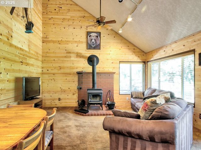 67799 E NICKLAUS Way, Welches, OR 97067