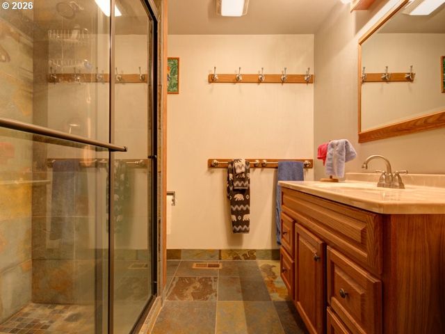 67799 E NICKLAUS Way, Welches, OR 97067