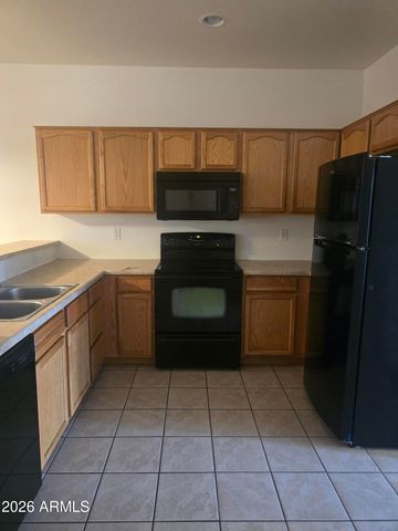302 E LAWRENCE Boulevard 115, Avondale, AZ 85323