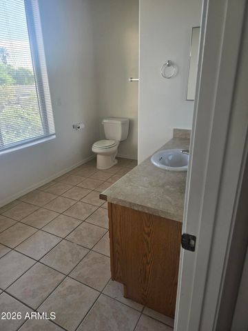 302 E LAWRENCE Boulevard 115, Avondale, AZ 85323