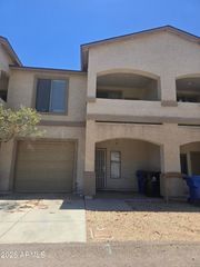 302 E LAWRENCE Boulevard 115, Avondale, AZ 85323