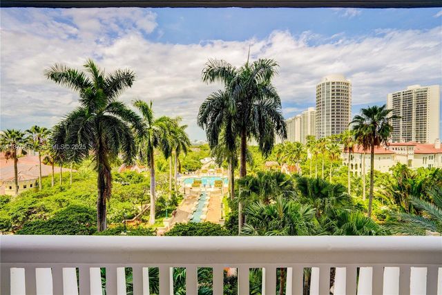 2000 Island Boulevard 710, Aventura, FL 33160