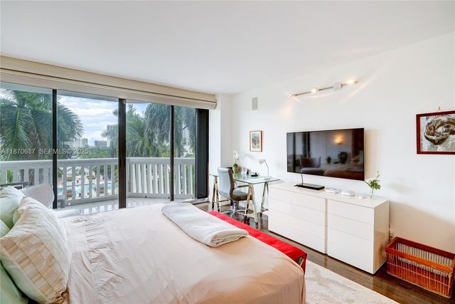 2000 Island Boulevard 710, Aventura, FL 33160