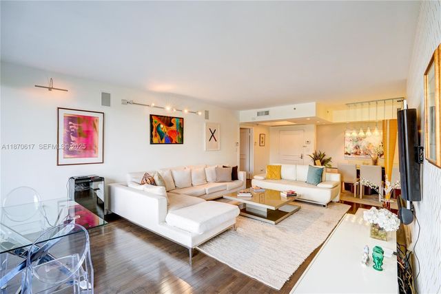 2000 Island Boulevard 710, Aventura, FL 33160
