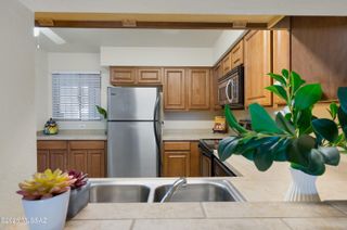 1810 E Blacklidge Dr Apt 108, Tucson, AZ 85719