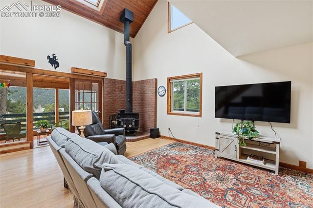 200 Sun Ridge Court, Woodland Park, CO 80863