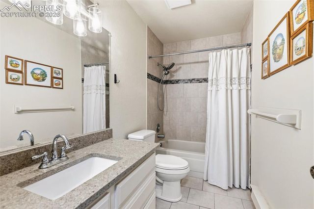 200 Sun Ridge Court, Woodland Park, CO 80863