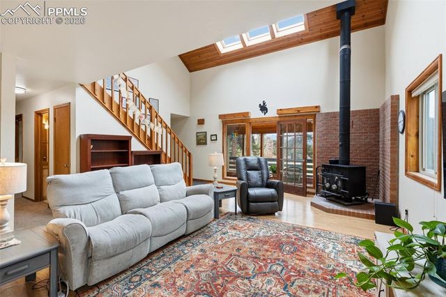 200 Sun Ridge Court, Woodland Park, CO 80863