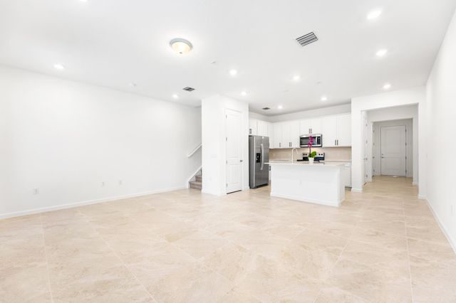 4333 Efendi Drive, Lantana, FL 33462