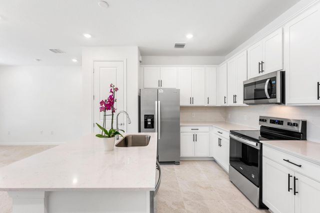 4333 Efendi Drive, Lantana, FL 33462