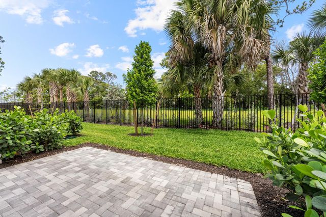 4333 Efendi Drive, Lantana, FL 33462