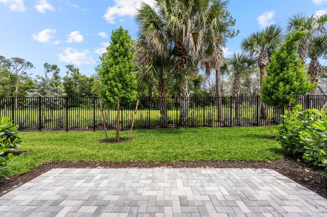 4333 Efendi Drive, Lantana, FL 33462