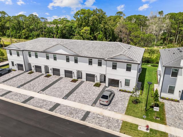 4333 Efendi Drive, Lantana, FL 33462