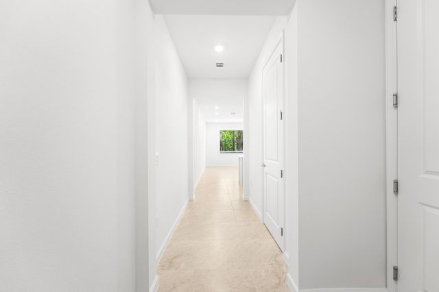 4333 Efendi Drive, Lantana, FL 33462