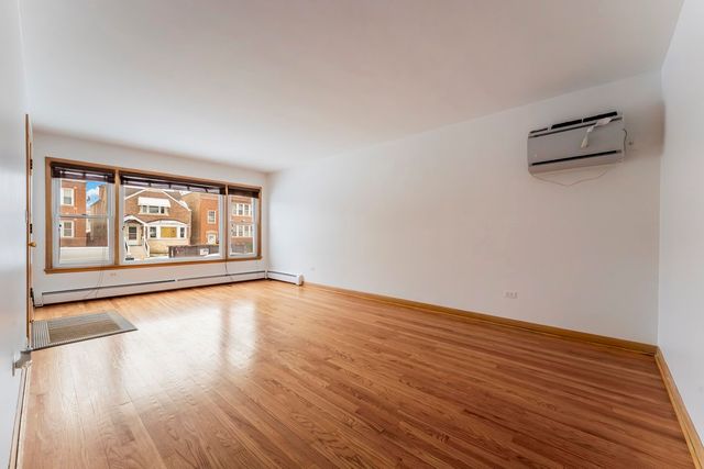 4936 N Marmora Avenue 1, Chicago, IL 60630