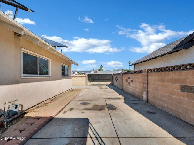 22726 Marlin Place, West Hills, CA 91307