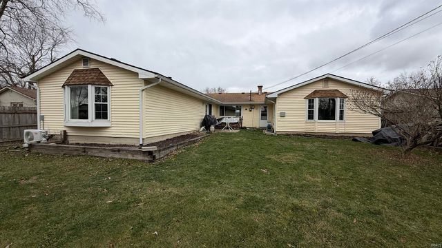 1312 Deveron Drive, New Haven, IN 46774