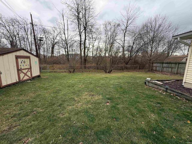 1312 Deveron Drive, New Haven, IN 46774