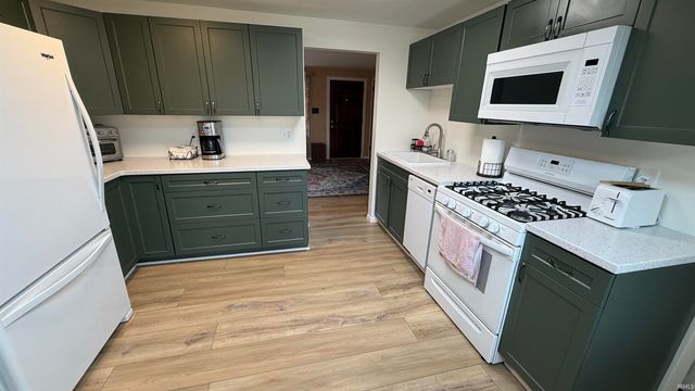 1312 Deveron Drive, New Haven, IN 46774