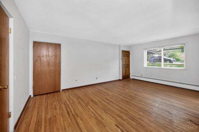 2824 Lafeuille Avenue, Cincinnati, OH 45211
