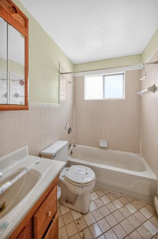 2824 Lafeuille Avenue, Cincinnati, OH 45211