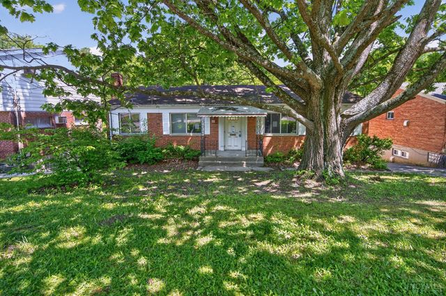 2824 Lafeuille Avenue, Cincinnati, OH 45211