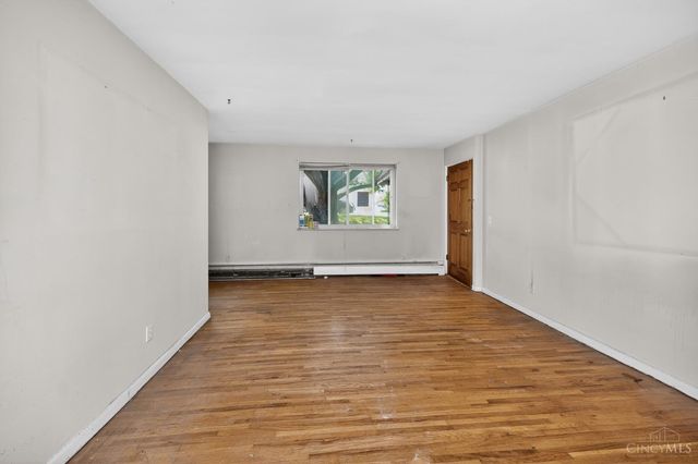 2824 Lafeuille Avenue, Cincinnati, OH 45211