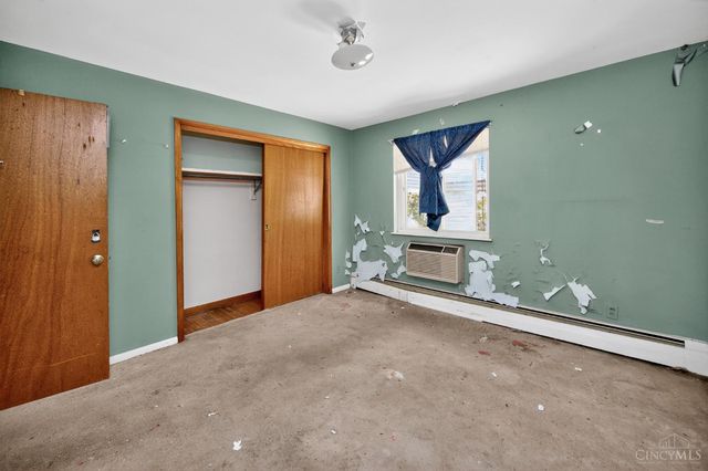 2824 Lafeuille Avenue, Cincinnati, OH 45211