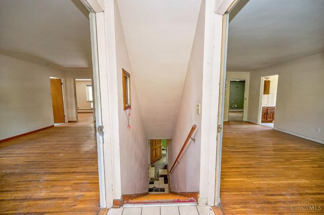 2824 Lafeuille Avenue, Cincinnati, OH 45211