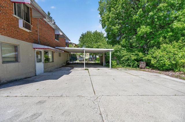 2824 Lafeuille Avenue, Cincinnati, OH 45211