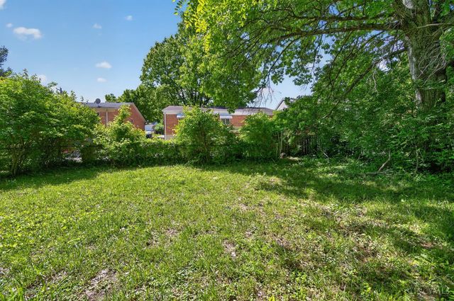 2824 Lafeuille Avenue, Cincinnati, OH 45211