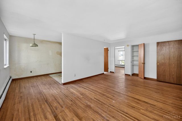 2824 Lafeuille Avenue, Cincinnati, OH 45211
