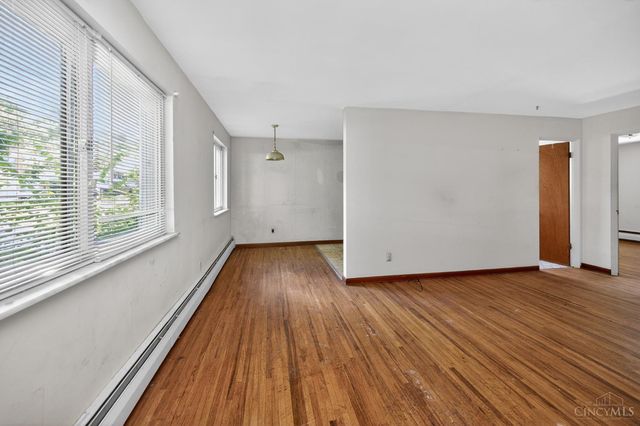 2824 Lafeuille Avenue, Cincinnati, OH 45211