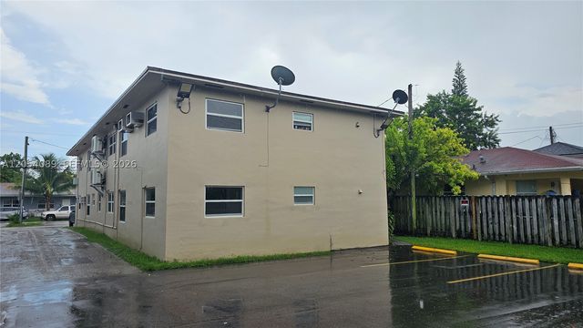 1793 NW 18th Ter 6, Miami, FL 33125