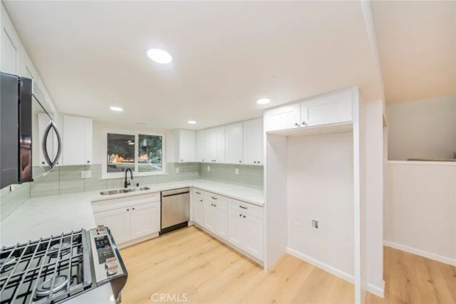 895 Huston Drive, Riverside, CA 92507