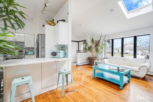 7 Betsy Drive, West Sayville, NY 11796