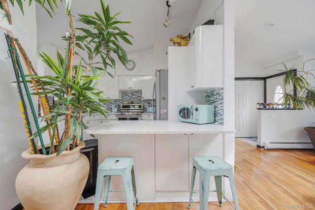 7 Betsy Drive, West Sayville, NY 11796