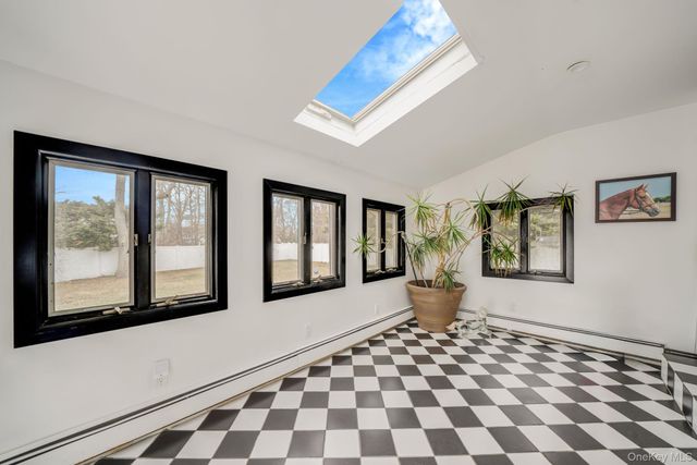 7 Betsy Drive, West Sayville, NY 11796