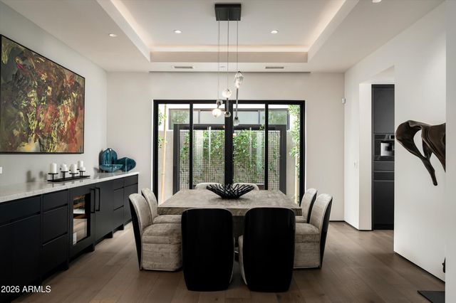 5020 N ASCENT Drive, Scottsdale, AZ 85251