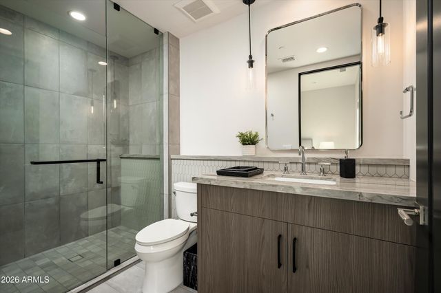 5020 N ASCENT Drive, Scottsdale, AZ 85251