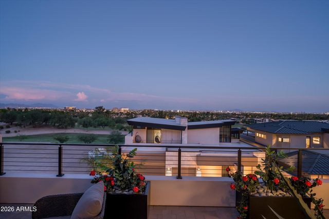 5020 N ASCENT Drive, Scottsdale, AZ 85251