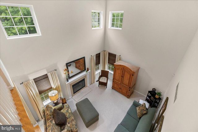 36 BLACKSTONE DR, Princeton, NJ 08540