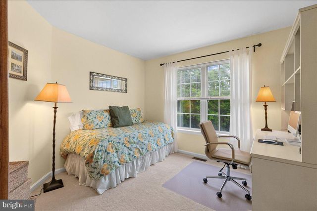 36 BLACKSTONE DR, Princeton, NJ 08540