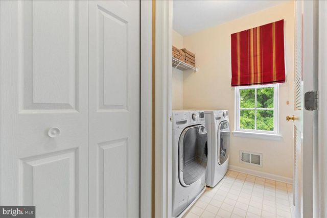 36 BLACKSTONE DR, Princeton, NJ 08540