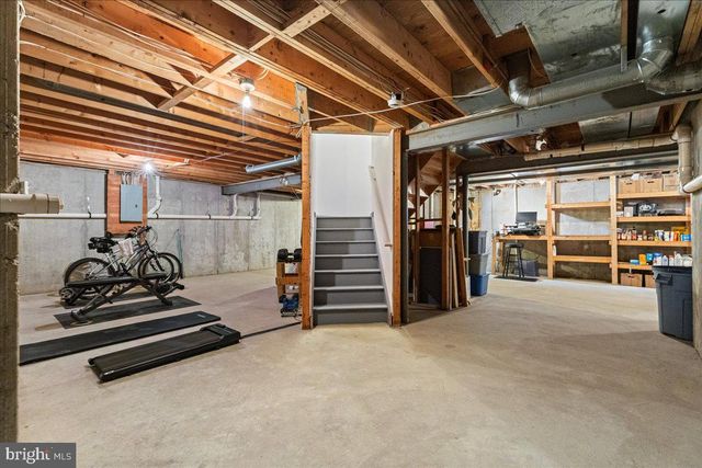 36 BLACKSTONE DR, Princeton, NJ 08540